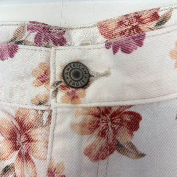American Eagle White with Pink and Orange Floral Print Mom Shorts. Size 14. - Picture 5 of 16